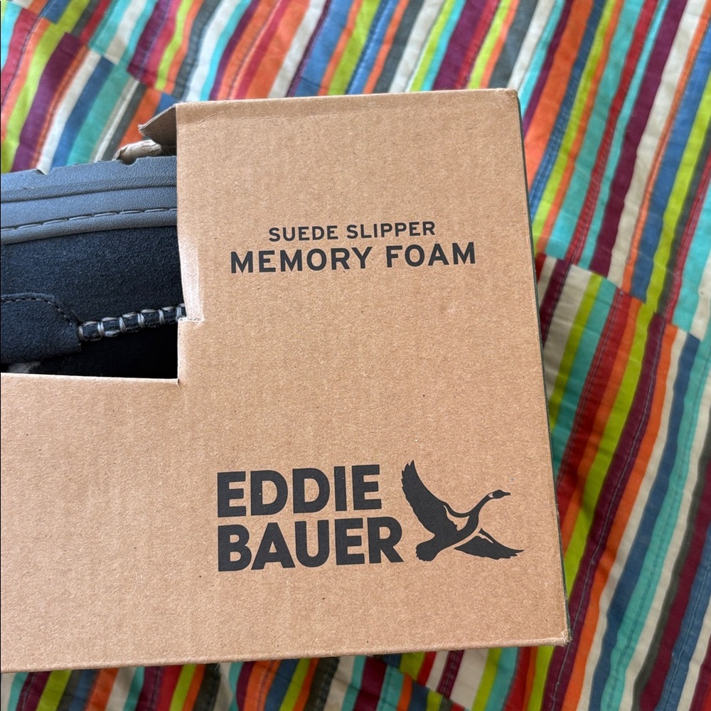 Eddie Bauer Men's Suede SlipperDark Gray size men’s medium 8–9 memory foam nwt - Picture 3 of 7